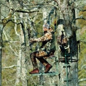 how to hang a tree stand